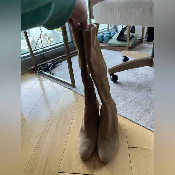 Steve Madden suede knee high boot - Picture 2 of 3